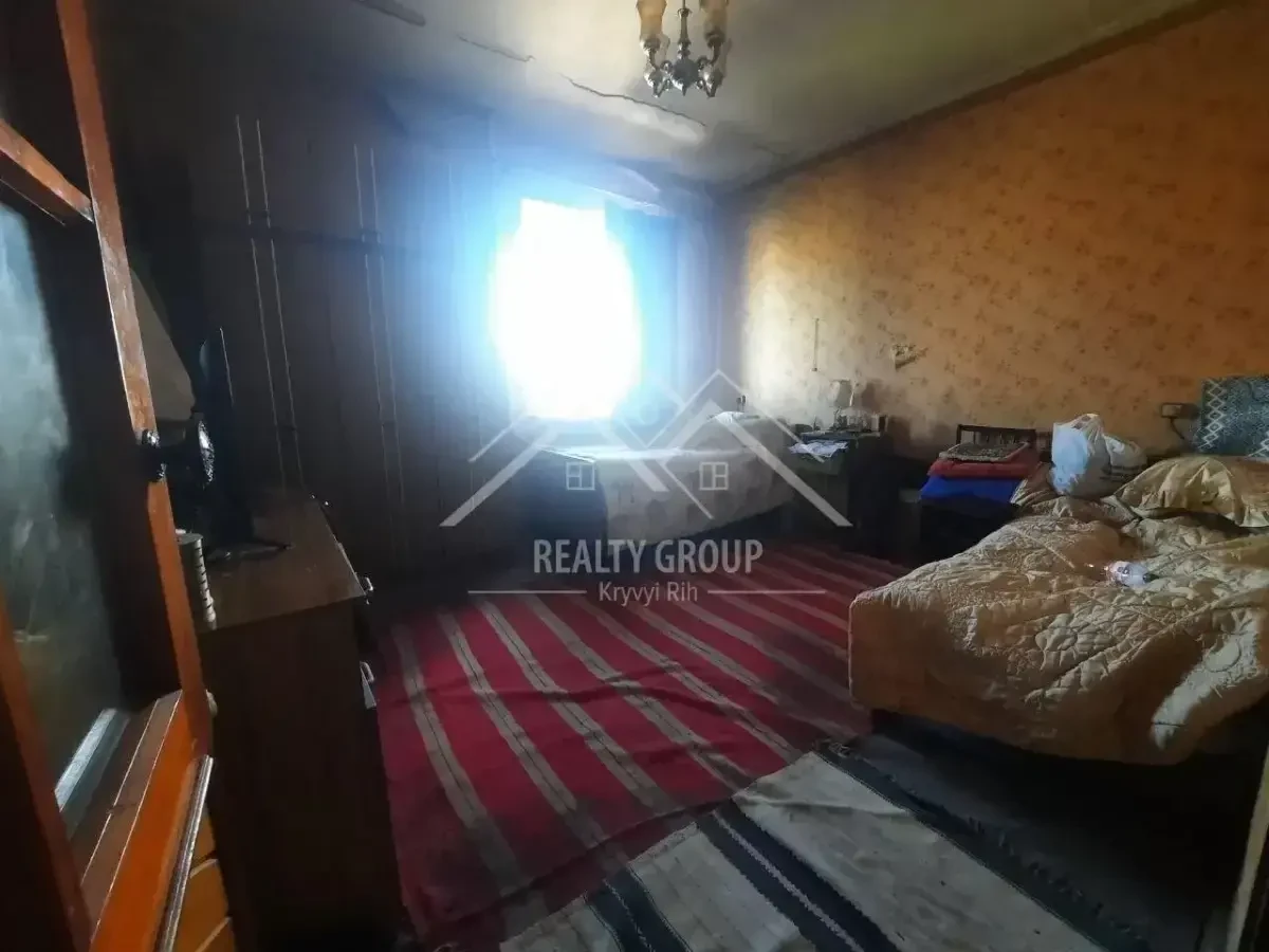 Продається двоповерховий будинок в Інгулецькому районі, вул. Озерна 7