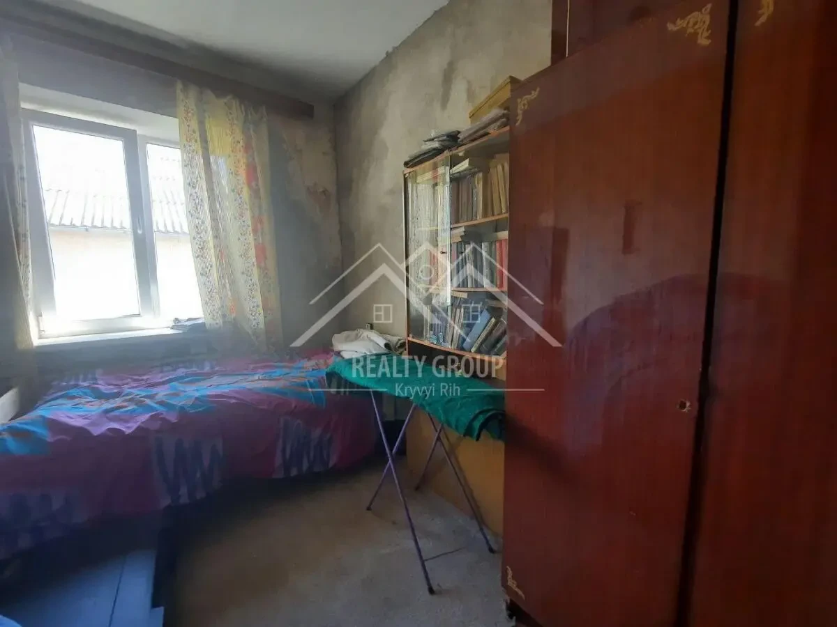 Продається двоповерховий будинок в Інгулецькому районі, вул. Озерна 8
