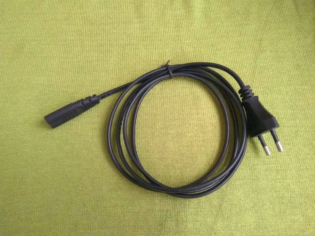 Провод шнур питания 0,5 мм2 для колонок Sven BF-11, 21, 31 3