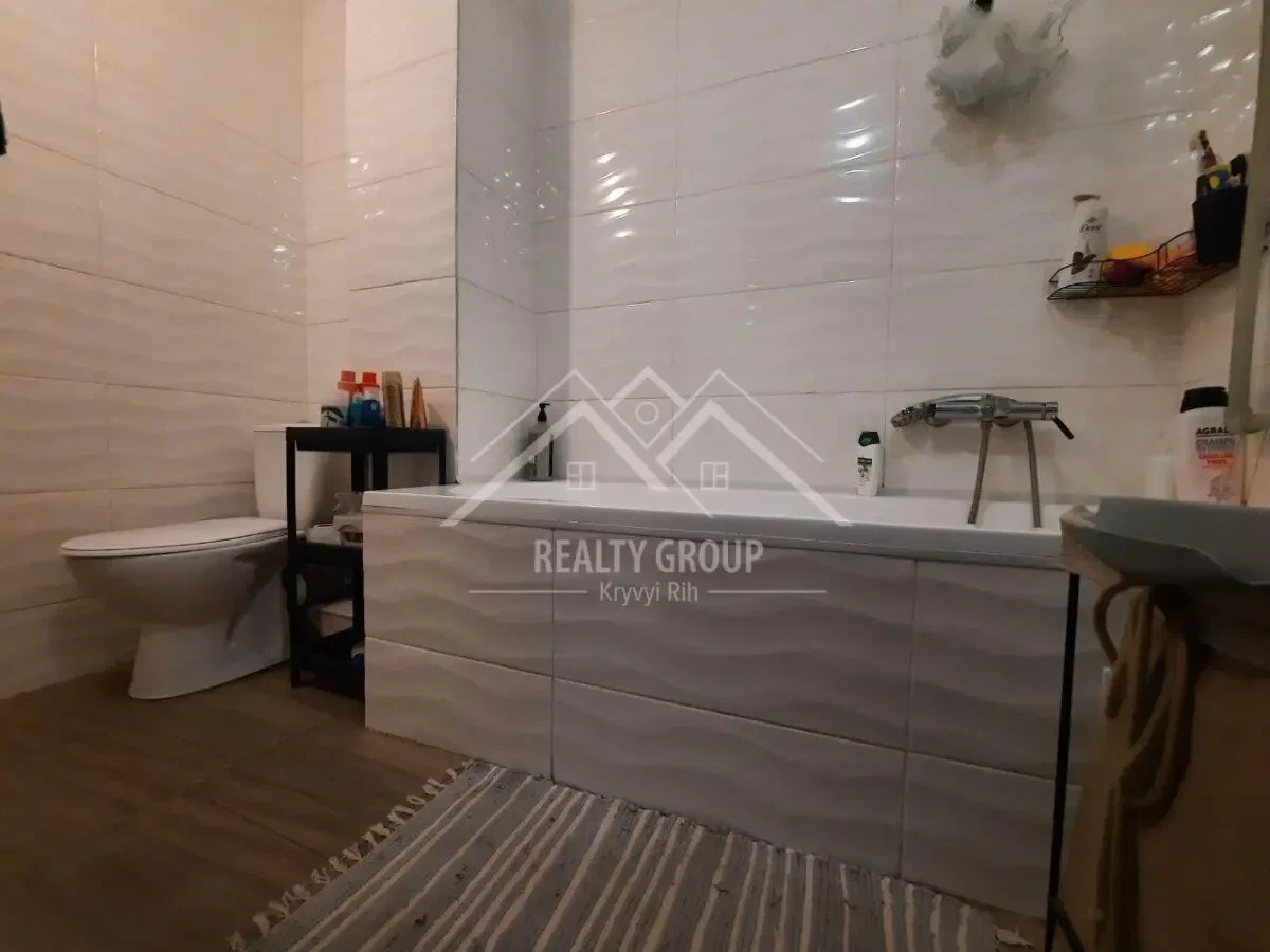 Продаж 2к квартири у Саксаганському районі, вул. Липнева, 5