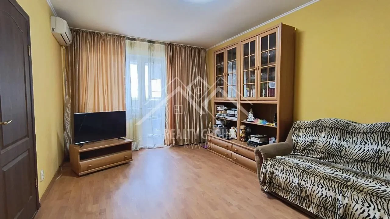 Продаж 4к квартири на 5 Зарічному ЄВідновлення 7