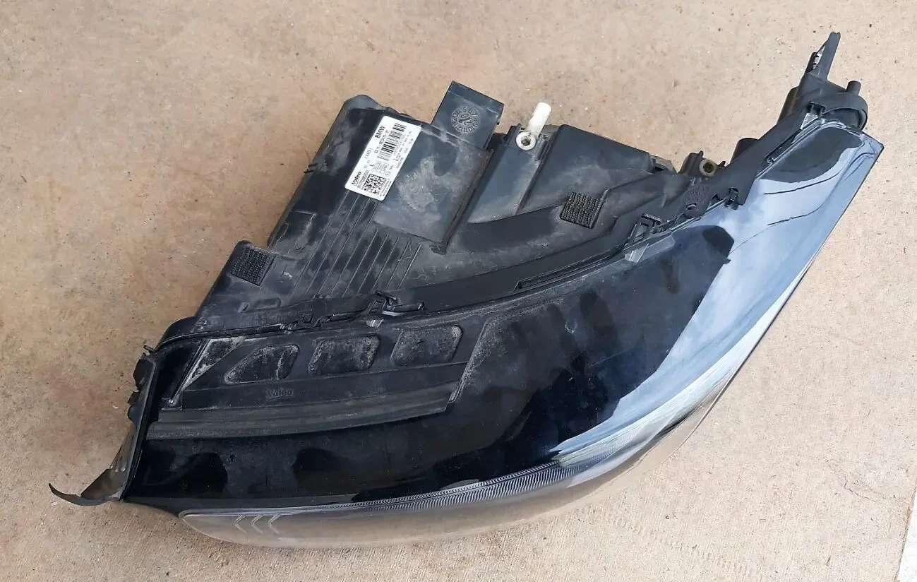 BMW I01 LCI Фара 63118494337 4