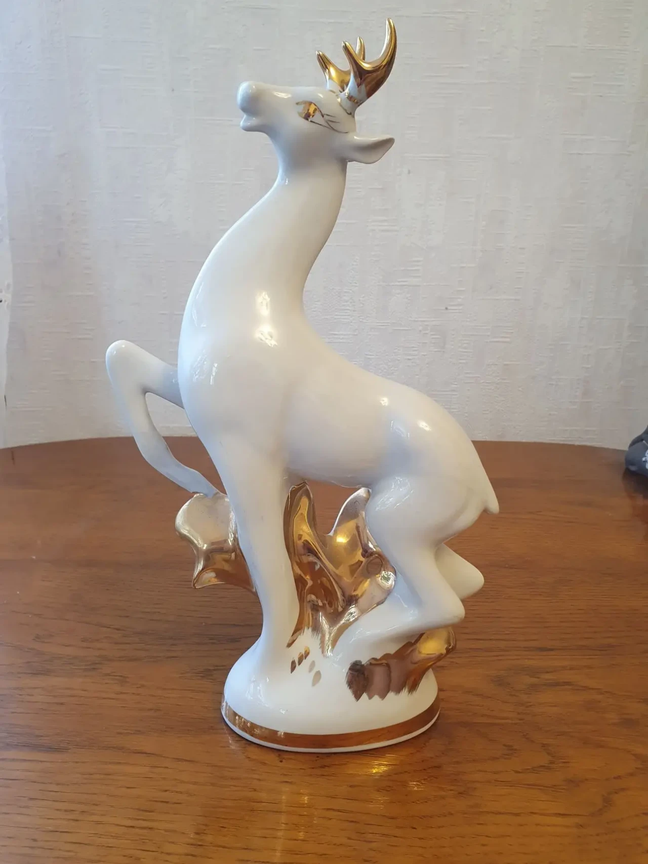 Винтажная фарфоровая статуэтка Олень (СССР 70-е гг.)