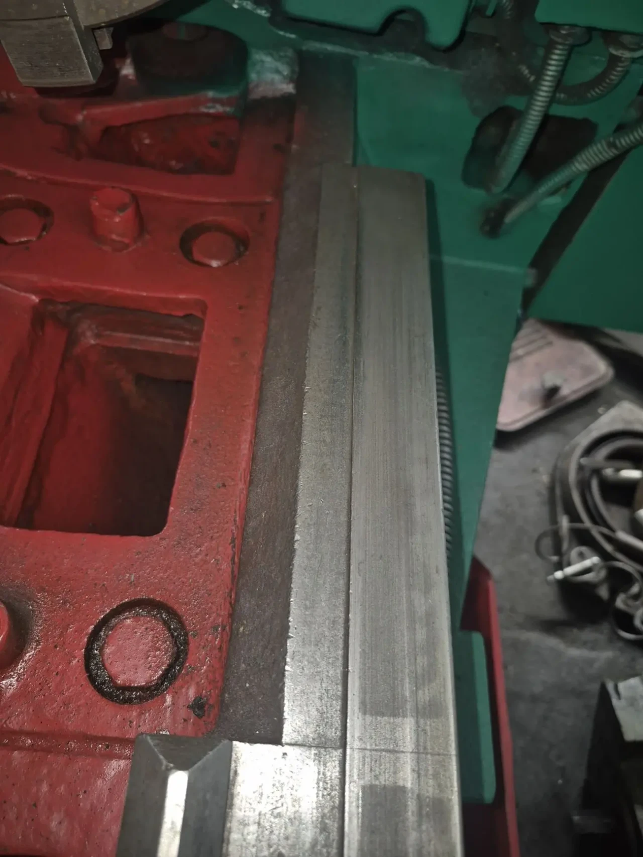 SNB 400 румин универсальний токарно гвинторiзний верстат 8