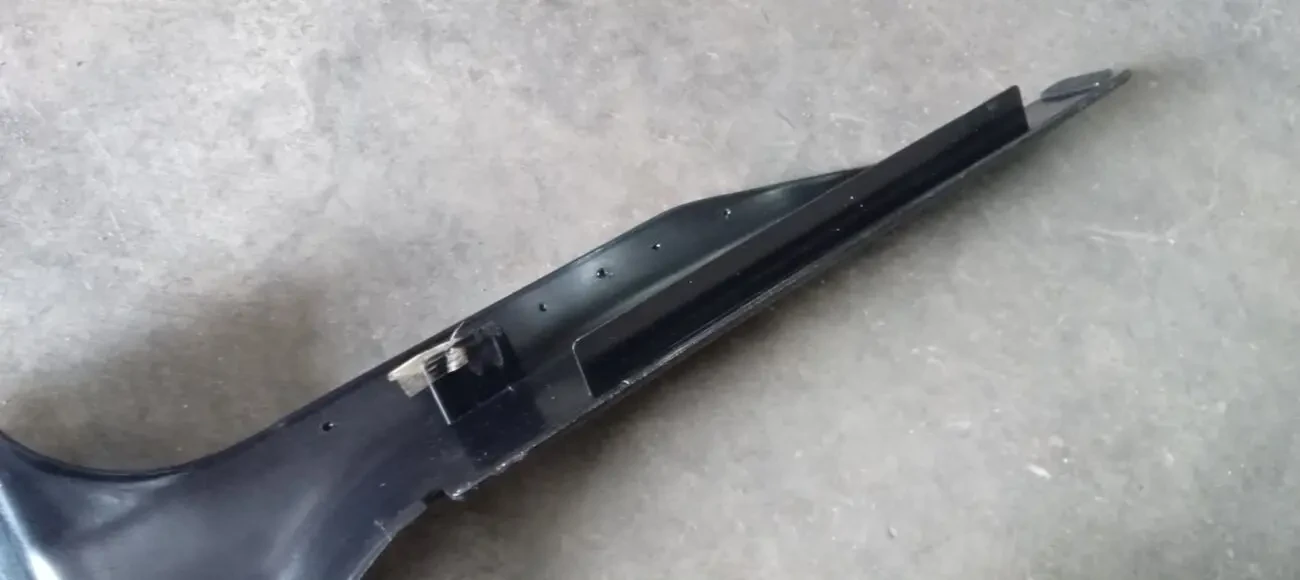 Пластик салону, нижні порожки Volvo 960 10