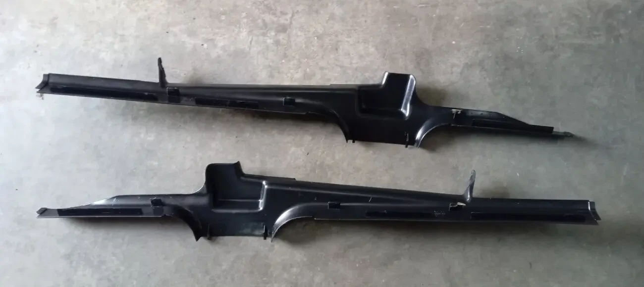 Пластик салону, нижні порожки Volvo 960 2