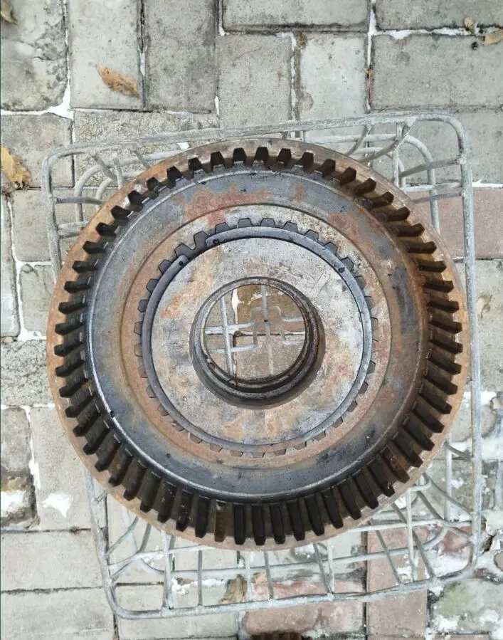 шестерня вала ведущего К-701 2