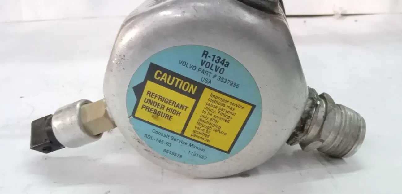 Ресивер кондиціонера Volvo 960. 4