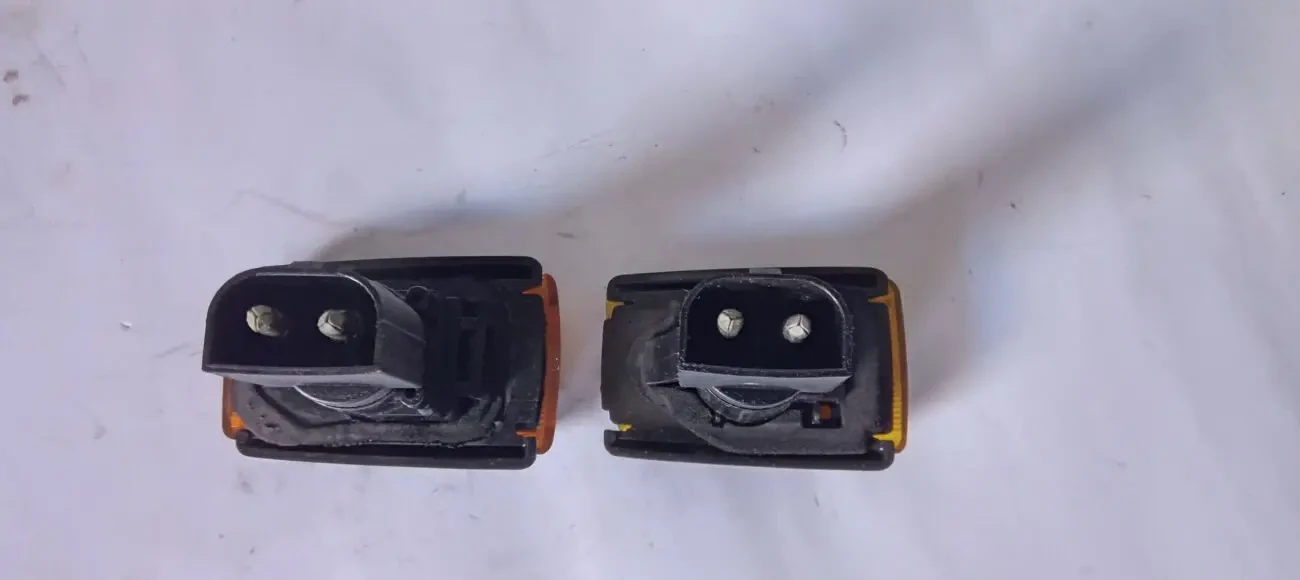 Повторювачі поворотів Volvo 960. 2