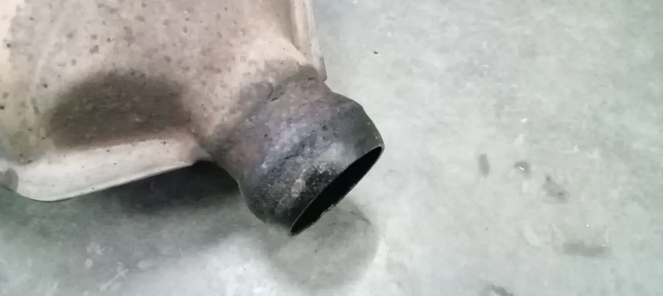 Прийомна труба (штани) заводська Volvo 960 B6304S. 6