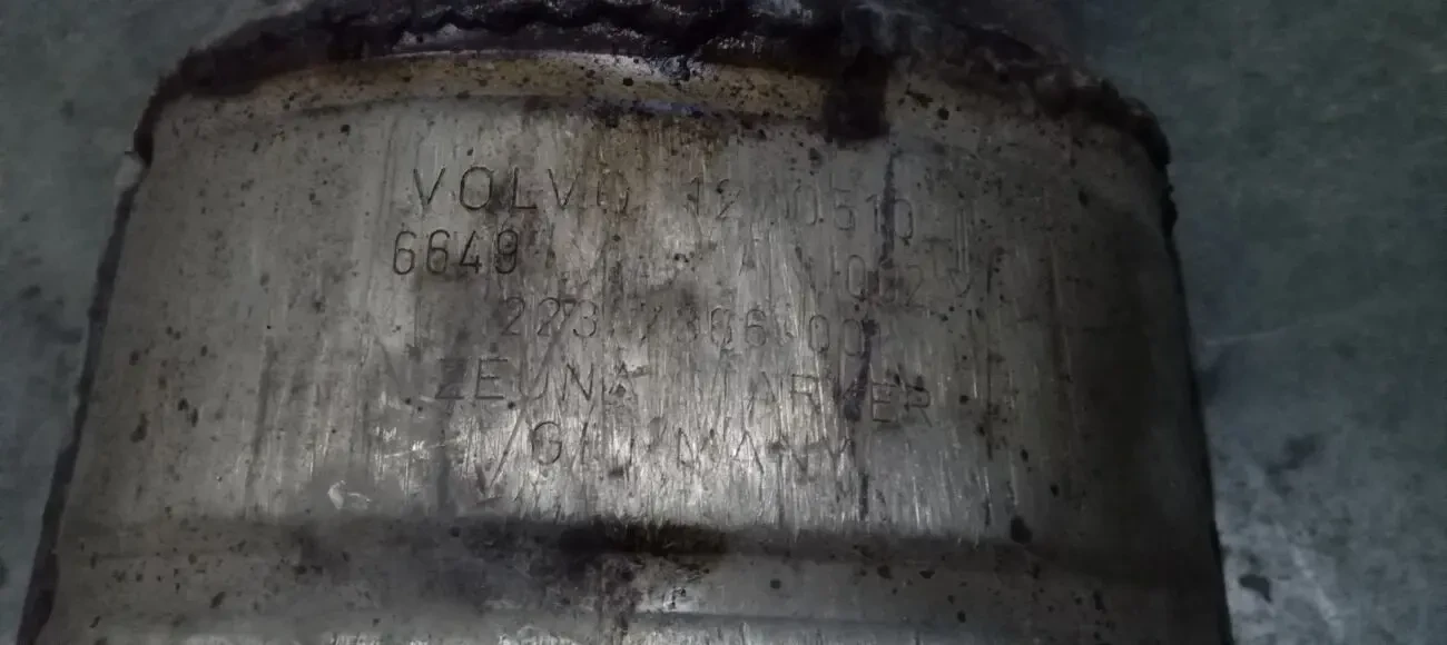 Прийомна труба (штани) заводська Volvo 960 B6304S. 8