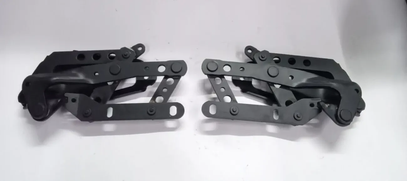 Петлі капоту Volvo 960.