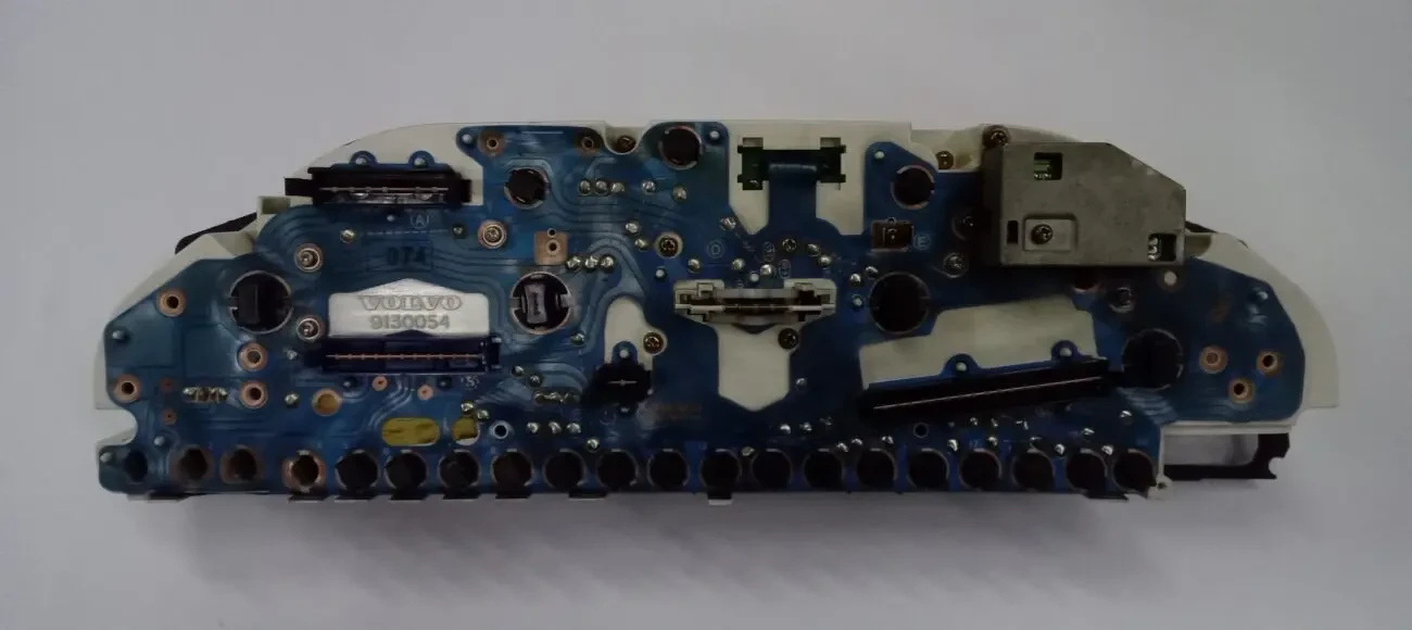 Панель приладів Volvo 960 1994. 3