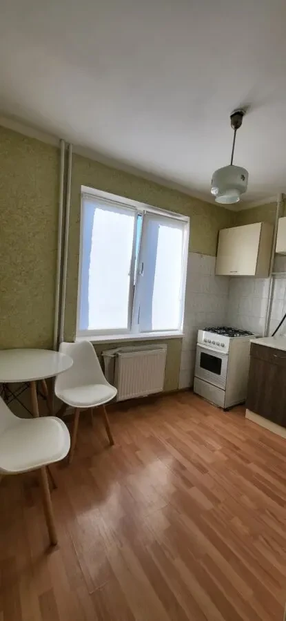 Оренда 1-кім кв, вул. Сумгаїтська 4