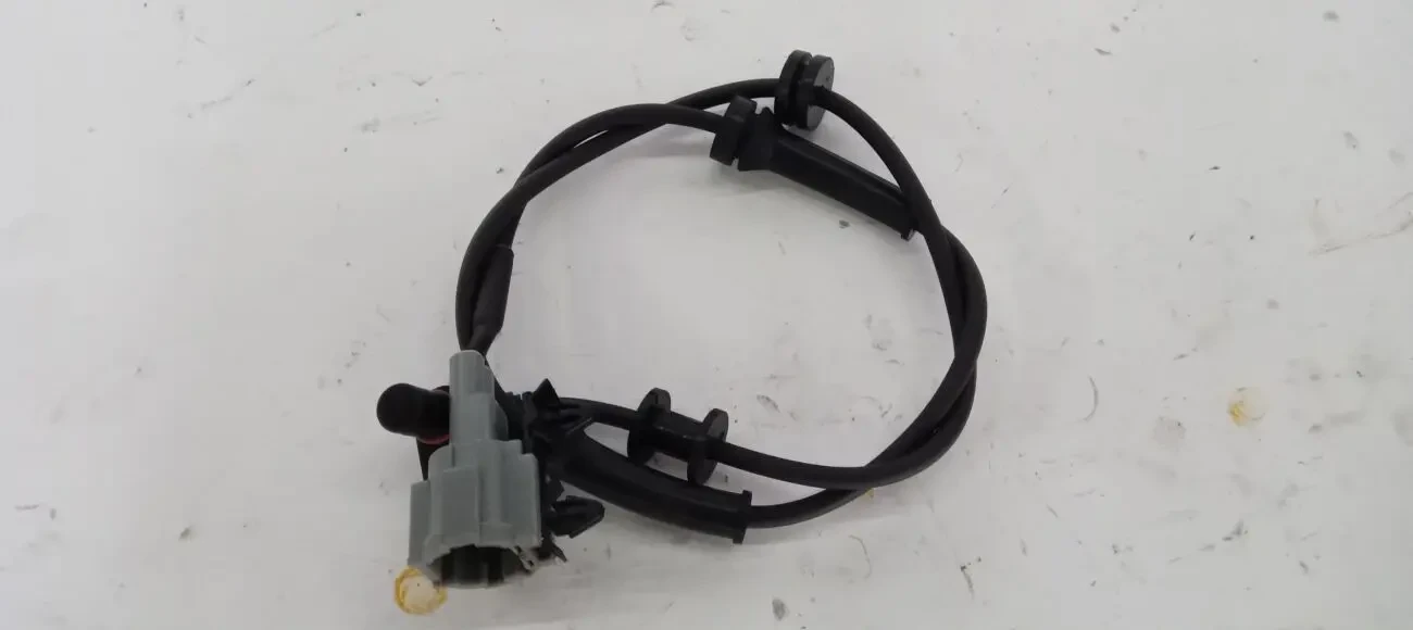 Датчик ABS Nissan Navara D40 передній лівий 2