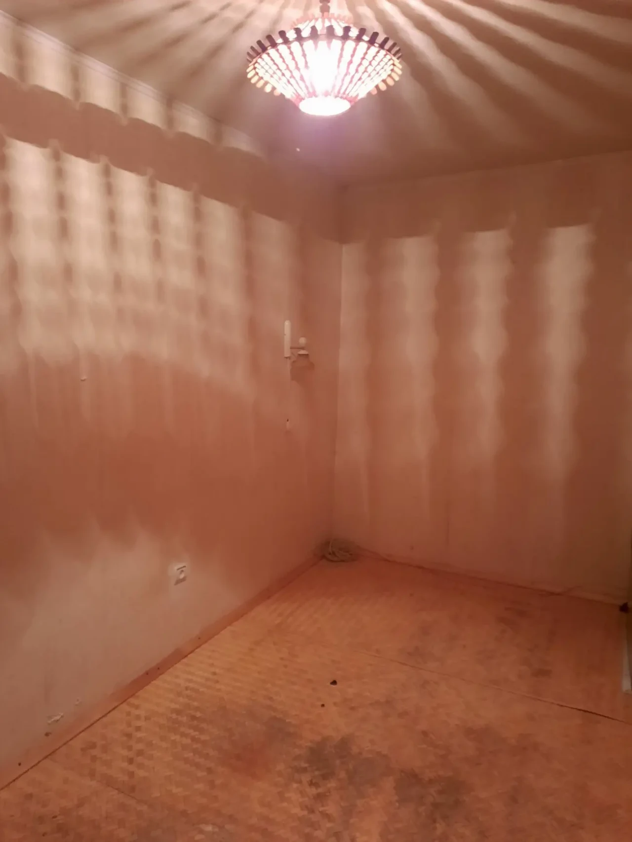 Продам 2к. кв. П. Поле, метро-5мин. ул. 23 Августа, 16, 2/5. 5