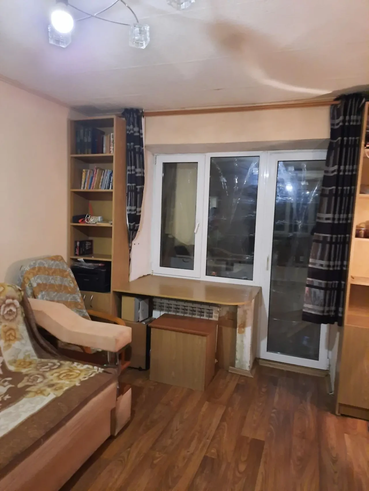 Продам 2к. кв. П. Поле, метро-5мин. ул. 23 Августа, 16, 2/5.