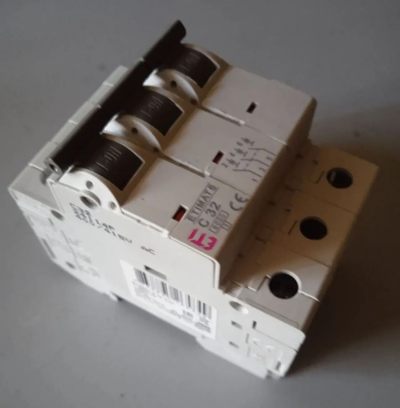 Автоматический выключатель