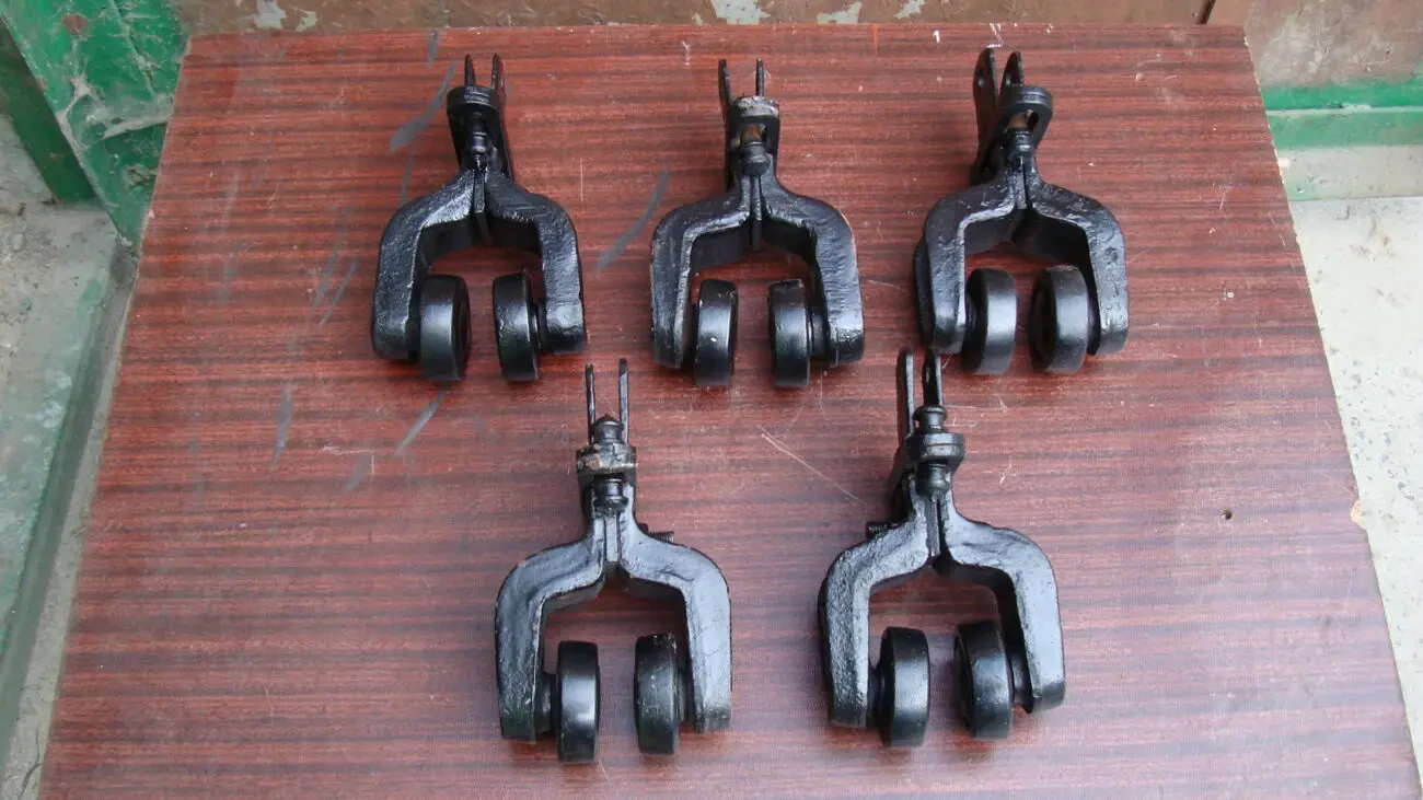 Ролики передвижные на 10 твутавр.