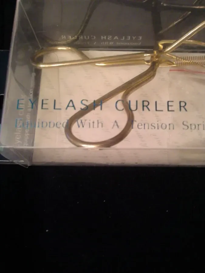 Фирменные щипцы для завивки ресниц 5