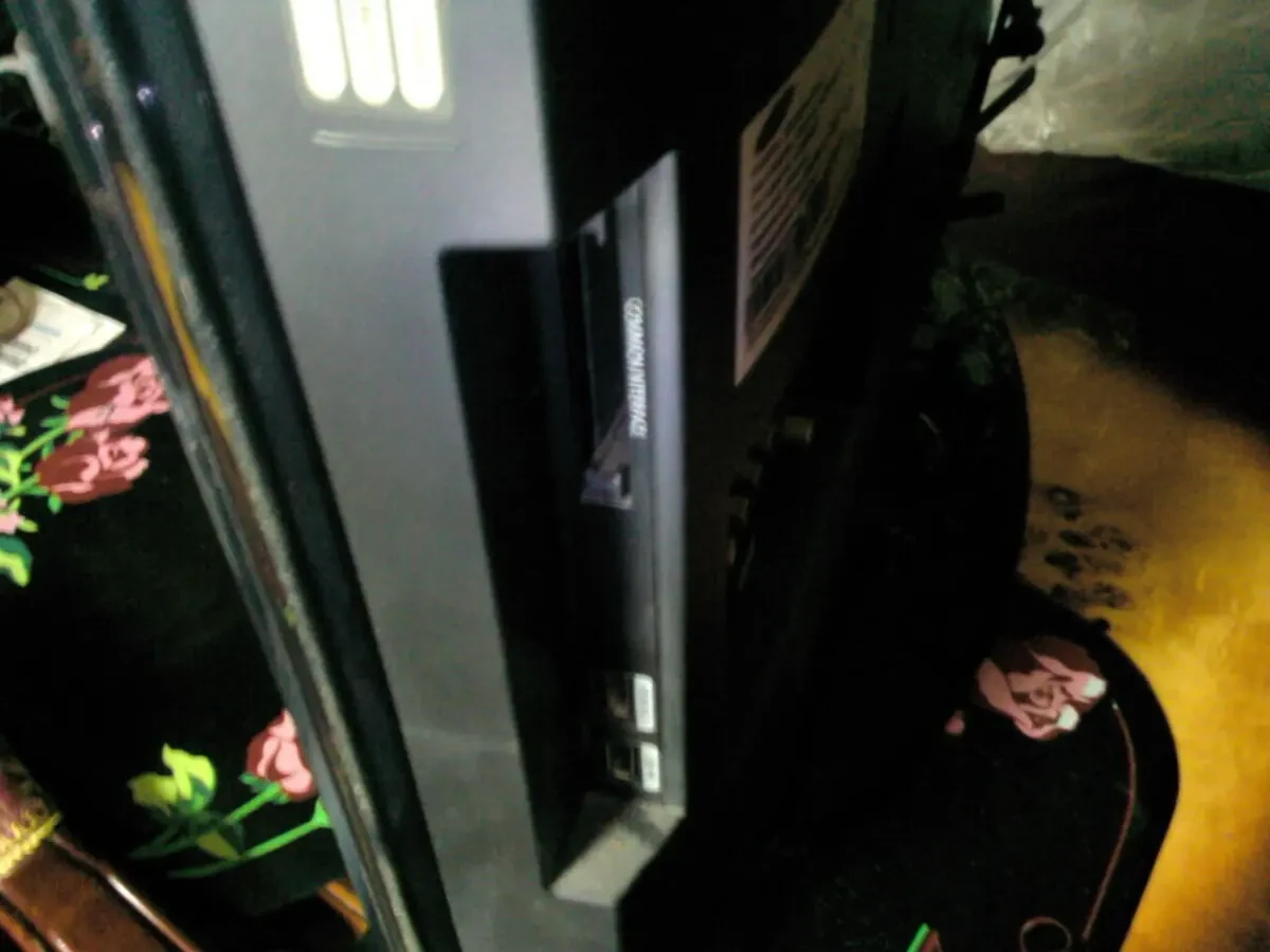 ТВ SAMSUNG, LE32D451ЖК, цветной, плоский, 32 дюйма, б/у 3