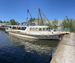 Річковий теплохід