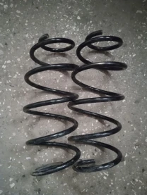 Передние пружины на Мерседес А 169 кузов.