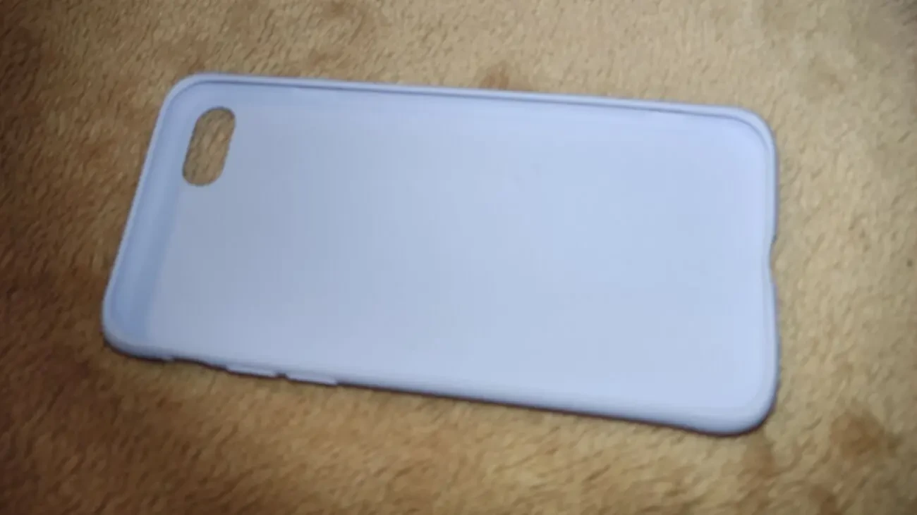 Чехол пурпуровый IPhone 7 8  Se2 Se3 8