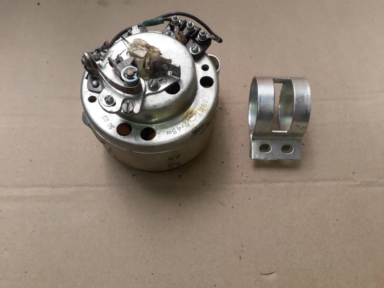 Продам новий генератор ІЖ 6в 4