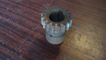 Шестерня под вал, диаметр 28/56 мм.