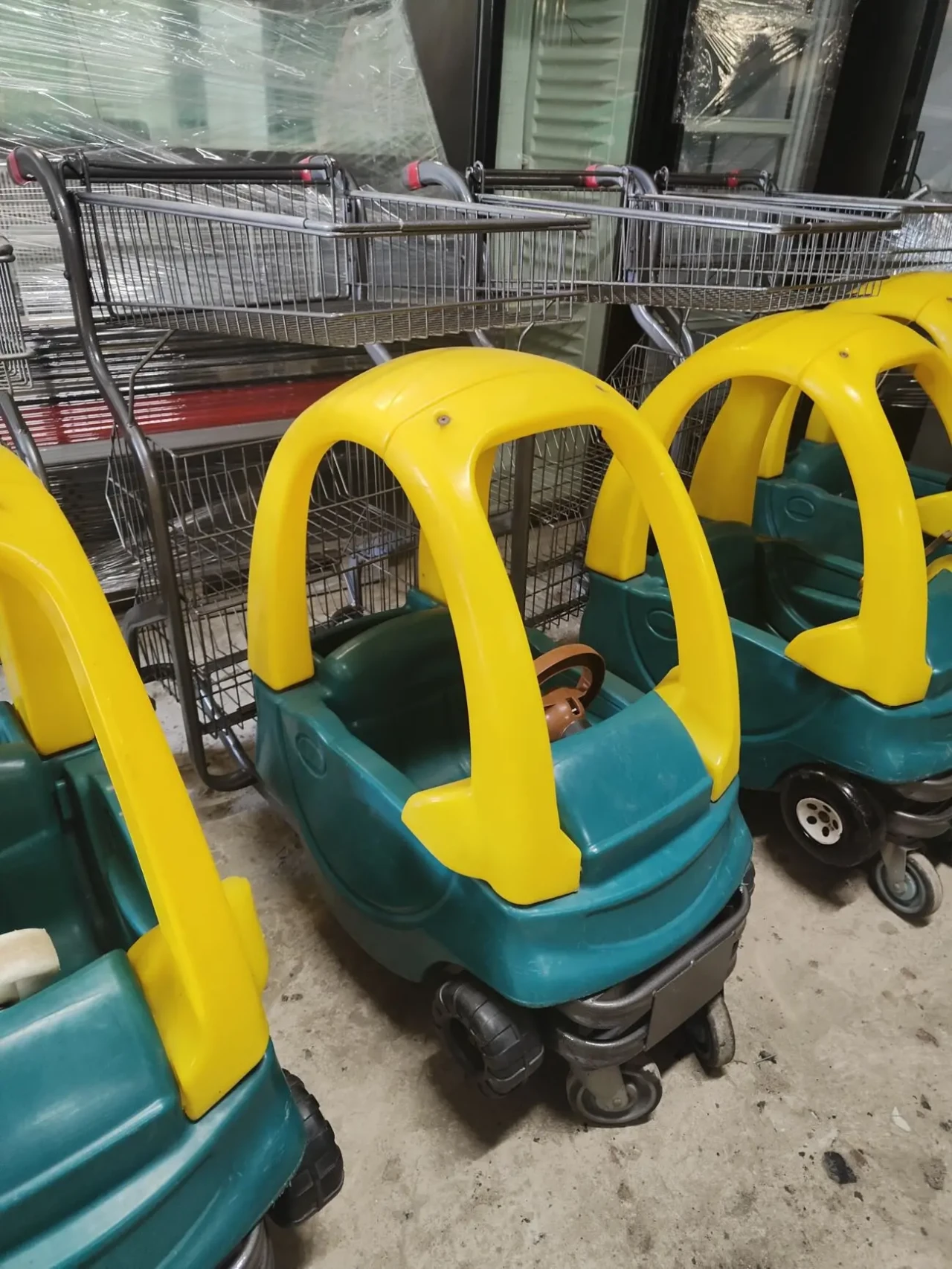 Візок для покупця дитячий (машинка) б/у, візок машинка б/у 6