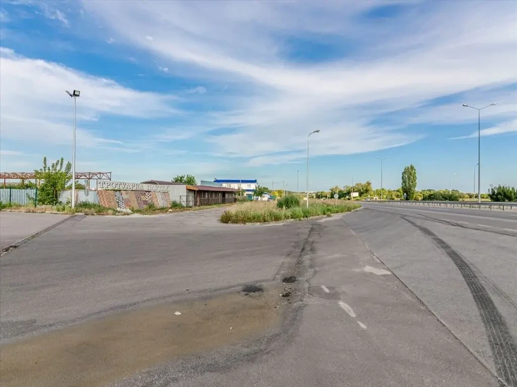 Продаж земельної ділянки - 28 соток, траса Київ-Харків 5