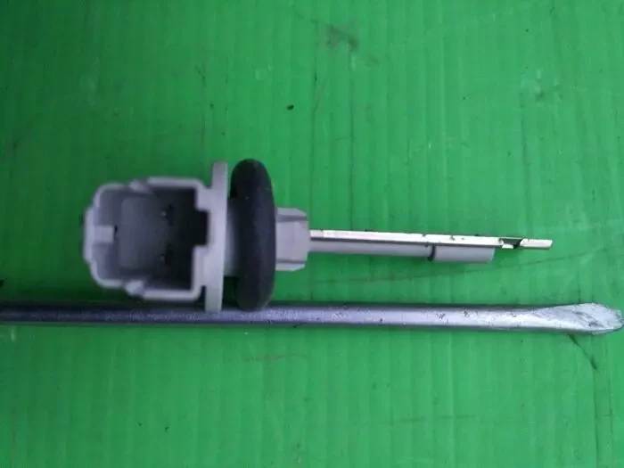 Датчик температури повітря пічки 4s7t-19c734-aa Форд Мондео 3 4