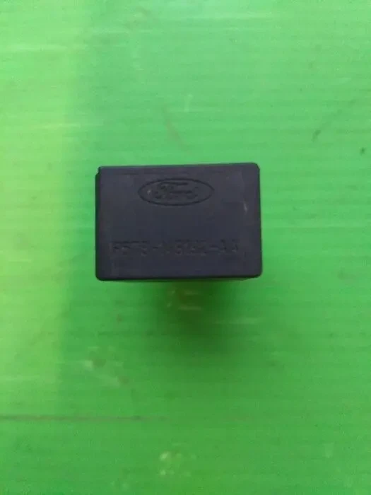 Реле автомобільне F578-14b192-aa Форд 2