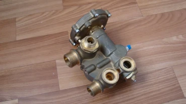 Газовый клапан распределитель к газовому котлу