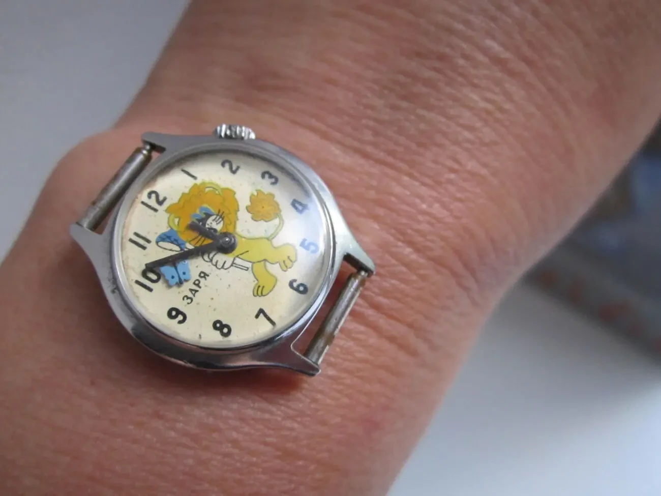 Часы детские ЗАРЯ СССР 10