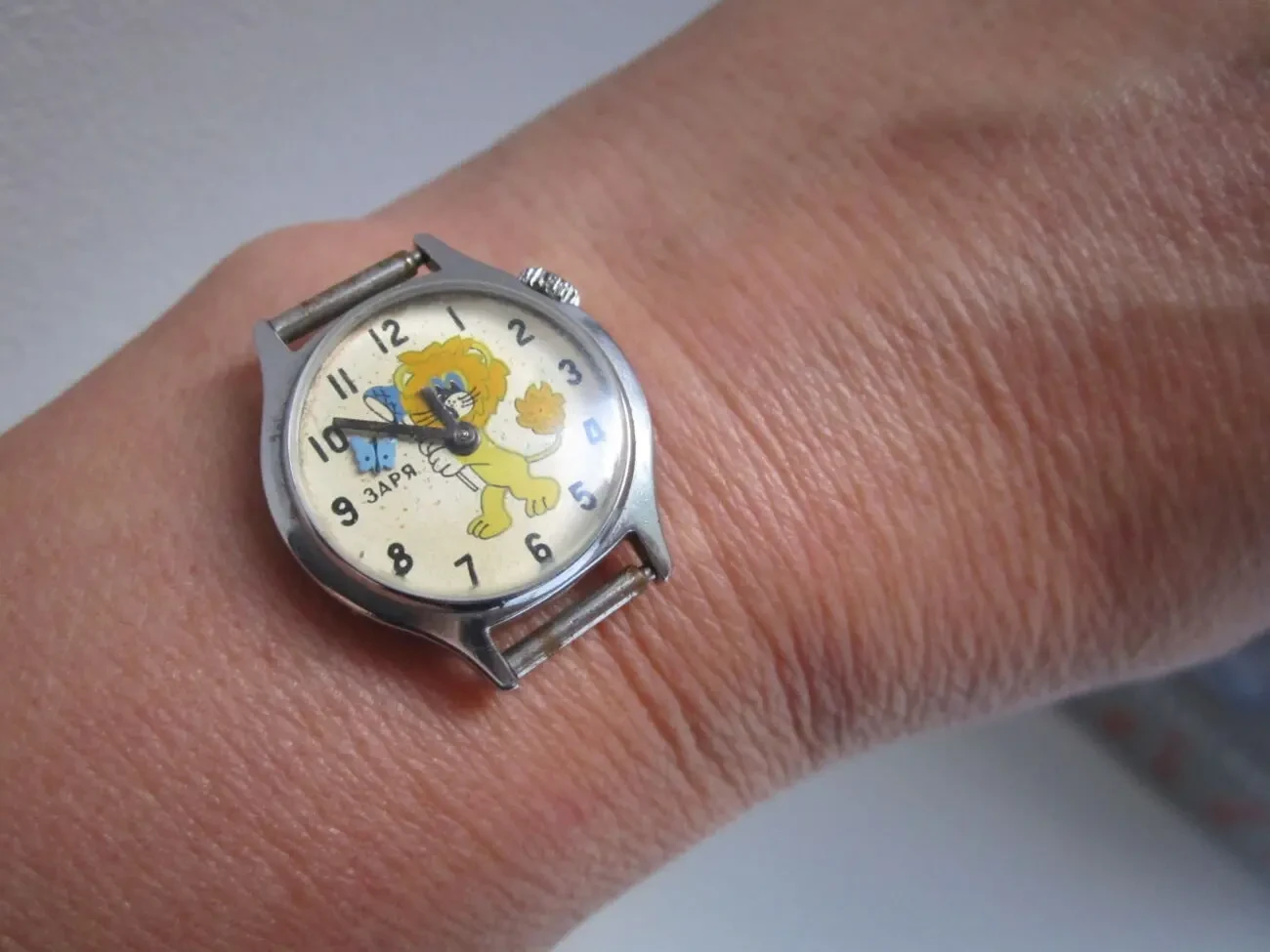 Часы детские ЗАРЯ СССР 9