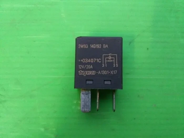 Реле 2w93-14b192-ba Форд оригінал