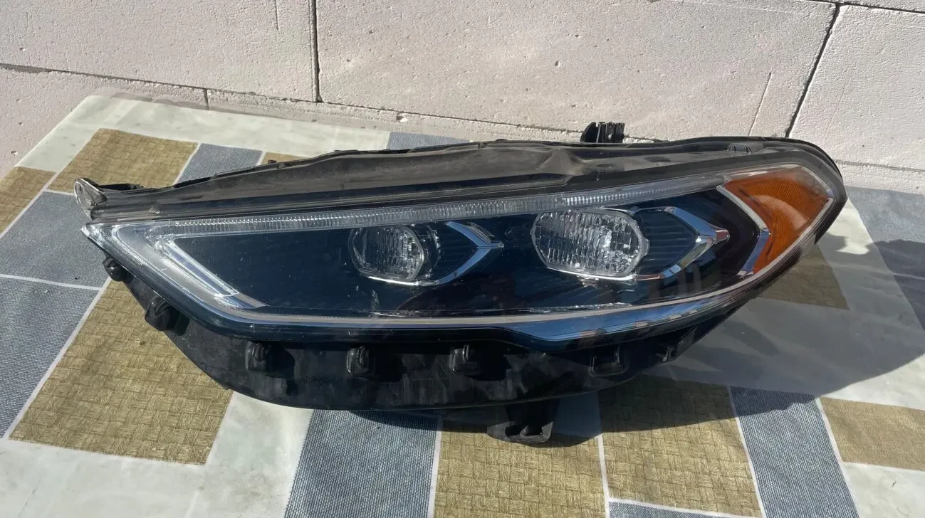 Ford Fusion USA Фара левая HS7Z-13008-AA  HS7Z-13008-Z  HS7Z-13008-C