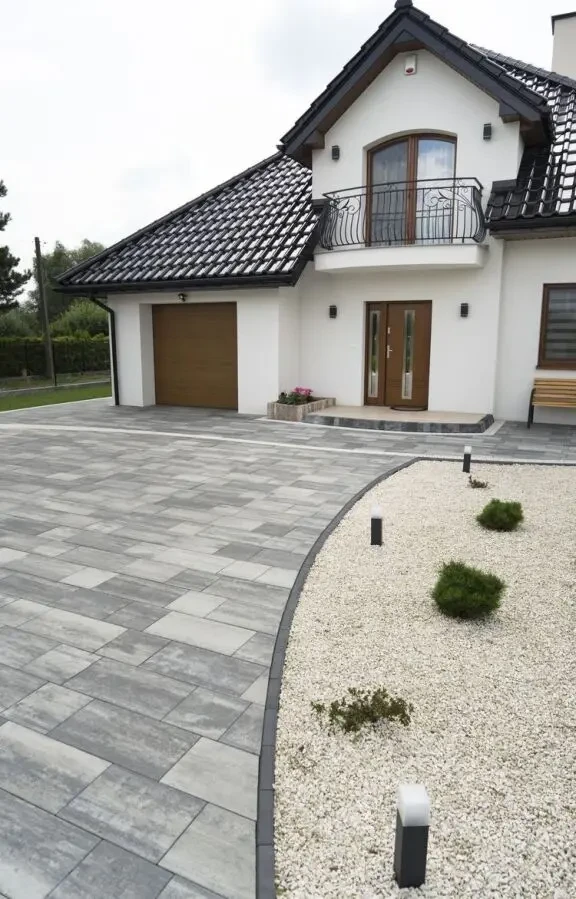 Укладка тротуарной плитки