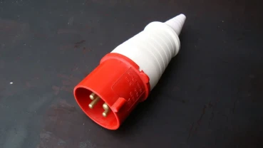 Вилка переносная силовая ССИ-014 16А  ССИ-024 32А