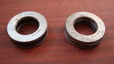 Подшипник 8207