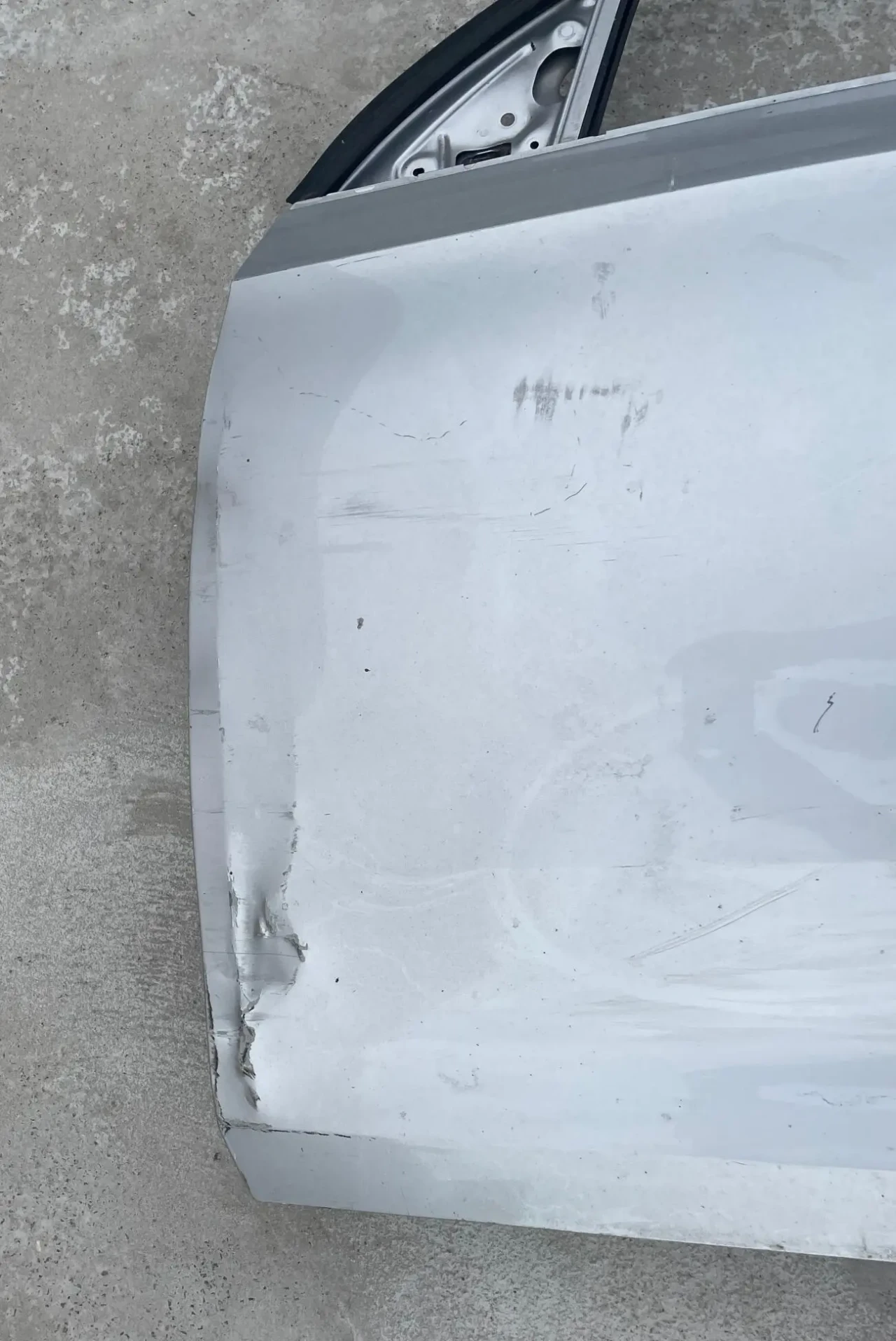 Skoda Rapid Seat Toledo Дверь передняя левая 5JA831051C 5JA831051B 5