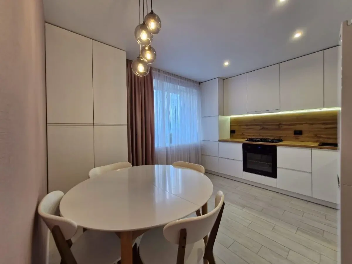 Продаж 2-во кімнатної квартири в м. Луцьк