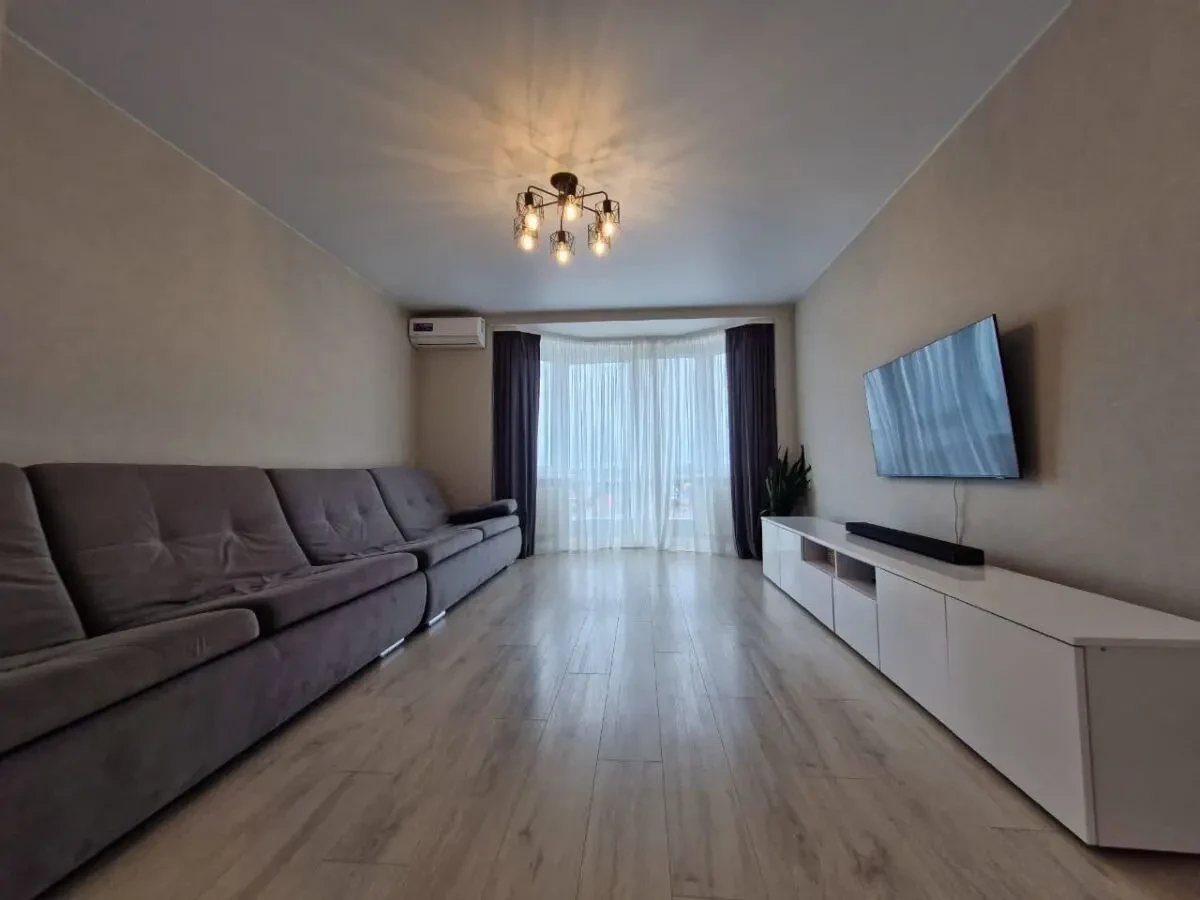 Продаж 2-во кімнатної квартири в м. Луцьк 3