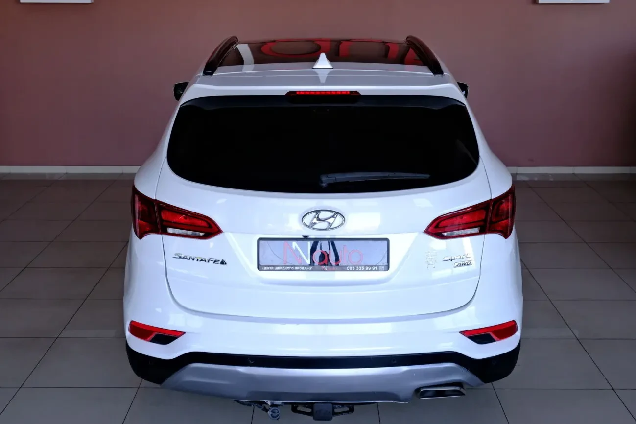 Hyundai Santa Fe Sport 6