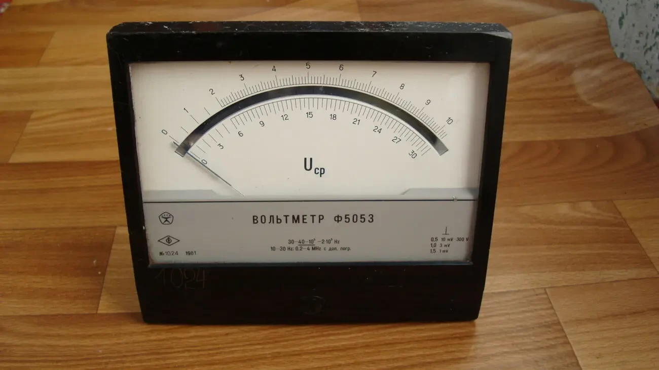 Вольтметр Ф5053