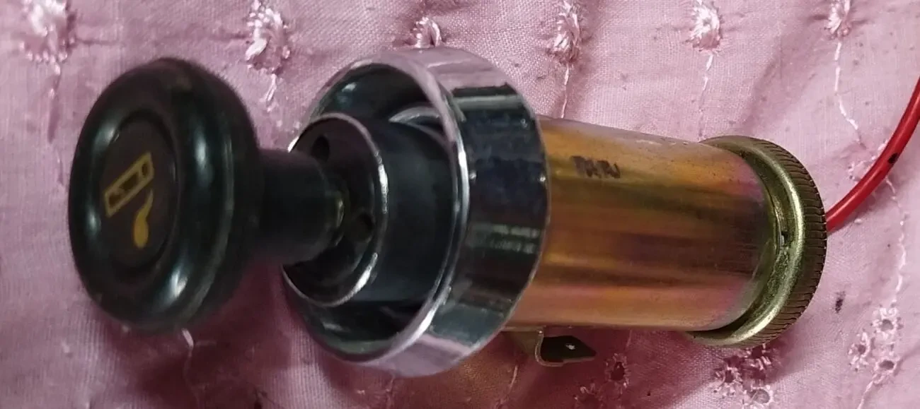 Ручка двери правая Газ 24 6