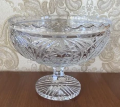 Конфетница круглая на ножке хрусталь 18 см ссср