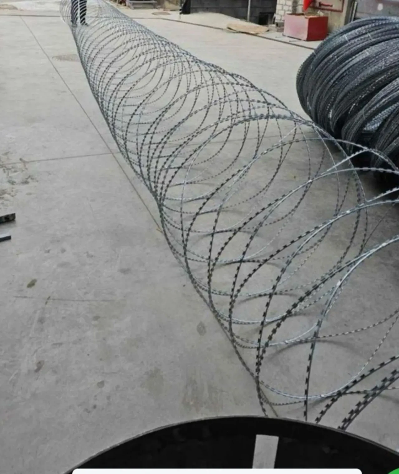 Єгозу 20-30 метрів (спіральний бар'єр безпеки) 1100 мм. Колючий 2